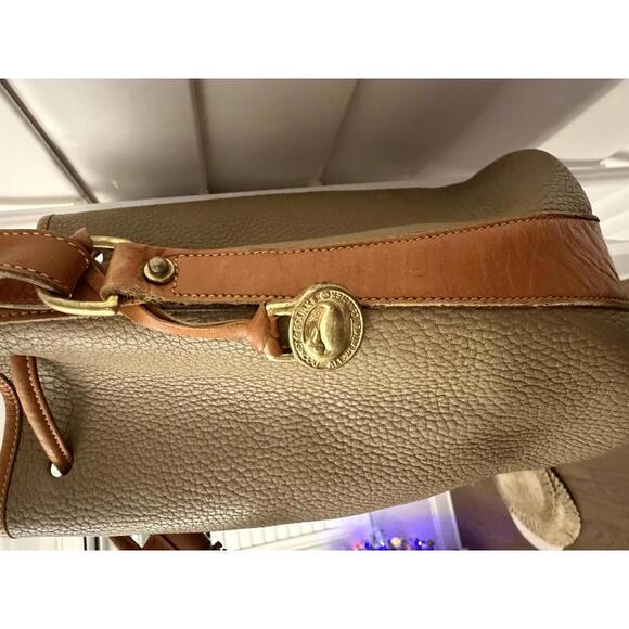 vintage Dooney & Bourke All-Weather Leather drawstring bucket bag in the taupe - Picture 6 of 15